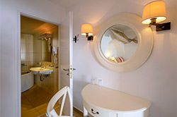 Aspalathras White Hotel Folegandros - Interior View